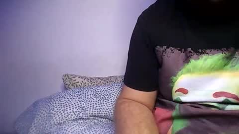 Snapshot of bury703709 chatting on 11.02.25 Creazy dad online show from 11.02.25