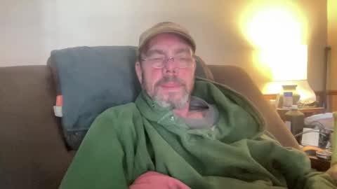 Snapshot of bushbeautician chatting on 02.23.25 bushbeautician online show from 02.23.25