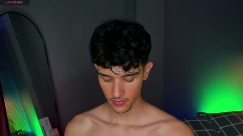 Buster independent model online show from 02.05.25