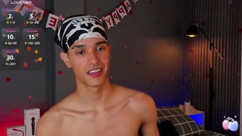 Buster independent model online show from 02.12.25