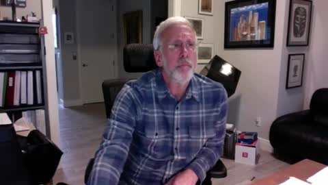 Snapshot of bustinout99 chatting on 01.10.25 afternoon wood online show from 01.10.25