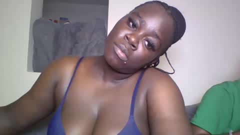 busty_mellons online show from 10.09.25