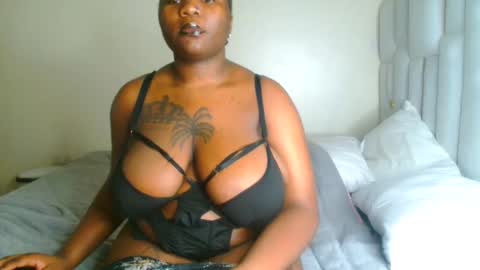 Snapshot of busty_mellons69 chatting on 03.27.26 busty_mellons69 online show from 03.27.26