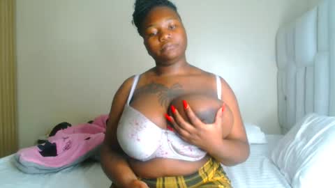 Snapshot of busty_mellons69 chatting on 04.12.26 busty_mellons69 online show from 04.12.26