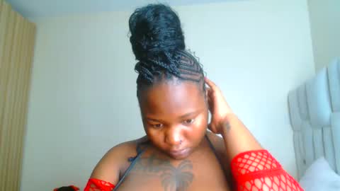 Snapshot of busty_mellons69 chatting on 04.14.26 busty_mellons69 online show from 04.14.26