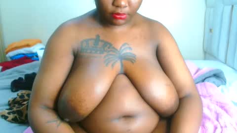Snapshot of busty_mellons69 chatting on 04.25.26 busty_mellons69 online show from 04.25.26