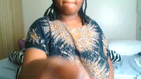 Snapshot of busty_mellons69 chatting on 04.30.26 busty_mellons69 online show from 04.30.26