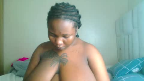 Snapshot of busty_mellons69 chatting on 05.12.26 busty_mellons69 online show from 05.12.26