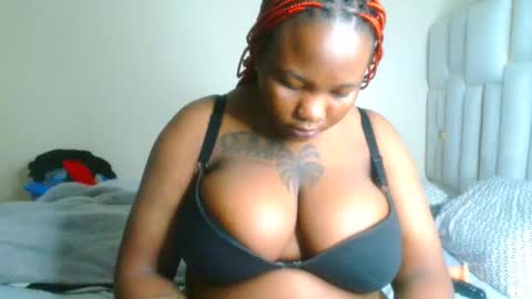 Snapshot of busty_mellons69 chatting on 05.26.26 busty_mellons69 online show from 05.26.26