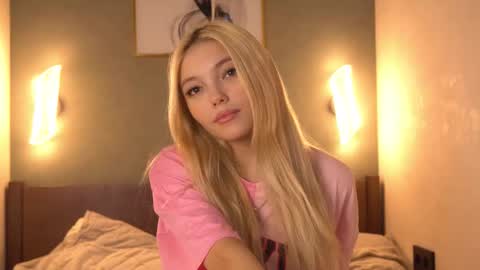 Snapshot of butteflai chatting on 02.18.26 butteflai online show from 02.18.26