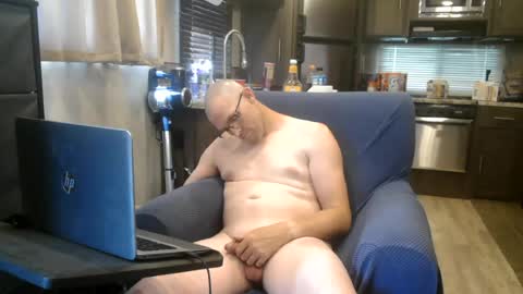 buttnaked4u1 online show from 07.11.26
