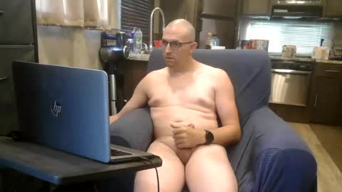 buttnaked4u1 online show from 07.12.26