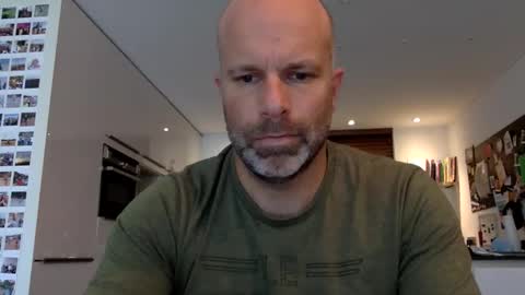 Snapshot of buurman1982isback chatting on 09.15.25 buurman1982isback online show from 09.15.25