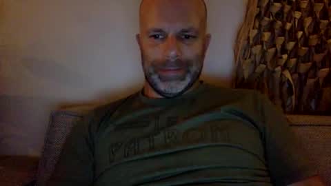 Snapshot of buurman1982isback chatting on 09.15.25 buurman1982isback online show from 09.15.25