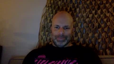 Snapshot of buurman1982isback chatting on 10.26.25 buurman1982isback online show from 10.26.25