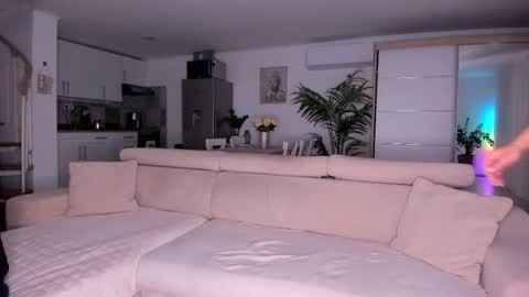 Snapshot of buyyourticketplease chatting on 11.14.25 Nicolah Steven Bond online show from 11.14.25