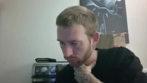 Snapshot of bwcwhiteboy94 chatting on 11.25.25 bwcwhiteboy94 online show from 11.25.25