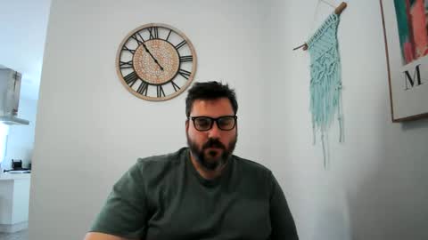 Snapshot of c66752837 chatting on 05.22.26 clark kent online show from 05.22.26