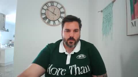 Snapshot of c66752837 chatting on 06.09.26 clark kent online show from 06.09.26