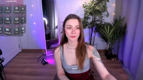 Snapshot of c_moonie_ chatting on 02.24.26 Polly online show from 02.24.26