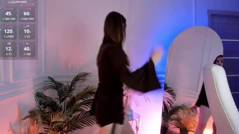 Polly online show from 04.21.26