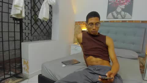 Snapshot of c_worstian_ chatting on 12.10.24 c_worstian_ online show from 12.10.24