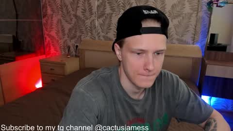 Snapshot of cactusjames_69 chatting on 10.06.25 James online show from 10.06.25