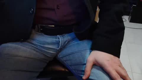 Snapshot of cafetabac chatting on 01.28.25 cafetabac online show from 01.28.25