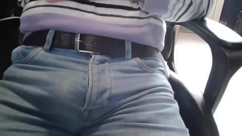 Snapshot of cafetabac chatting on 02.25.25 cafetabac online show from 02.25.25