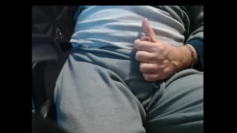 Snapshot of cafetabac chatting on 11.14.25 cafetabac online show from 11.14.25