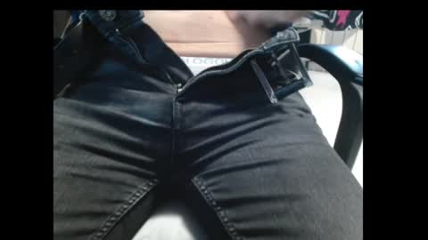 Snapshot of cafetabac chatting on 11.25.25 cafetabac online show from 11.25.25