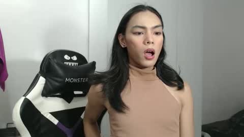 Snapshot of caitessa_bellemoir chatting on 12.05.25 caitessa_bellemoir online show from 12.05.25