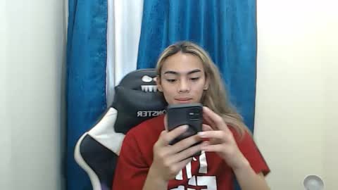 Snapshot of caitessa_bellemoir chatting on 03.26.26 caitessa_bellemoir online show from 03.26.26