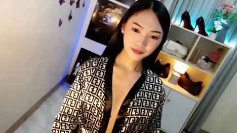 Snapshot of caitlin_x chatting on 02.23.26 caitlin online show from 02.23.26