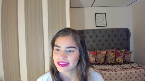 Snapshot of caitlingomez0 chatting on 11.26.25 caitlingomez0 online show from 11.26.25