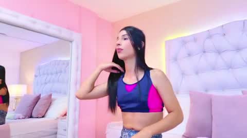 Caitlyn Millerr online show from 06.10.26