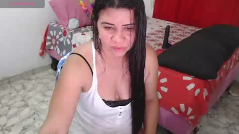 caliente_in_passion online show from 06.20.26