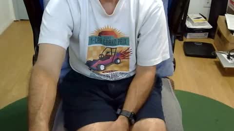 Snapshot of califun4u chatting on 10.28.25 califun4u online show from 10.28.25