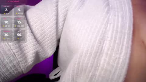 Snapshot of caliope_goddess1 chatting on 12.18.25 caliope_goddess1 online show from 12.18.25