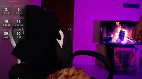 Snapshot of caliope_goddess1 chatting on 12.22.25 caliope_goddess1 online show from 12.22.25