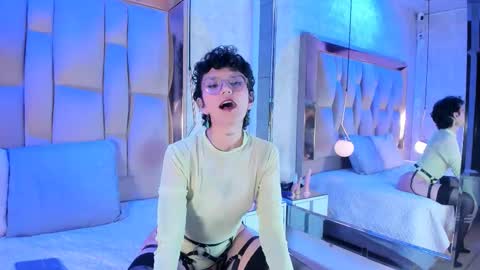 Snapshot of calioperoux chatting on 02.22.26 Caliope online show from 02.22.26