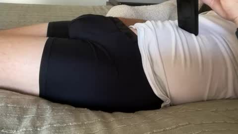 Snapshot of calistraight chatting on 04.07.26 CaliStraight online show from 04.07.26