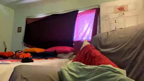 Snapshot of calitime760 chatting on 11.30.25 calitime760 online show from 11.30.25