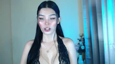 Anna online show from 12.26.24