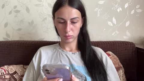 Anna online show from 09.13.25