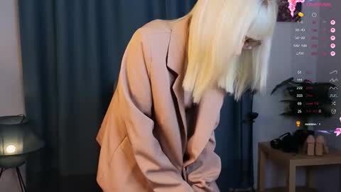 Snapshot of call_me_heaven chatting on 02.07.26 Good girl Ann online show from 02.07.26