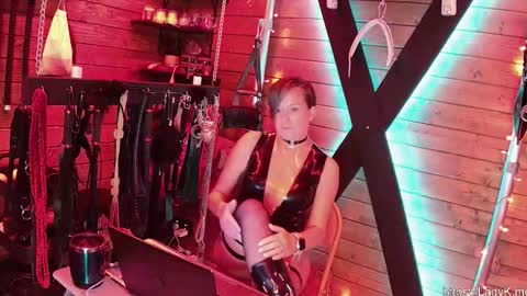 Snapshot of call_me_lady_kay chatting on 11.12.25 call_me_lady_kay online show from 11.12.25