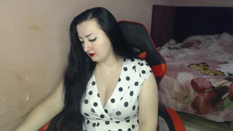 Snapshot of call_me_shaya chatting on 12.23.24 Shaya online show from 12.23.24