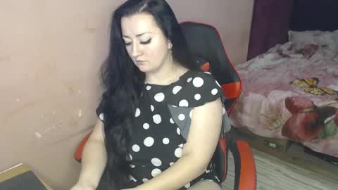 Snapshot of call_me_shaya chatting on 12.25.24 Shaya online show from 12.25.24