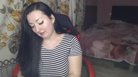 Snapshot of call_me_shaya chatting on 02.06.25 Shaya online show from 02.06.25